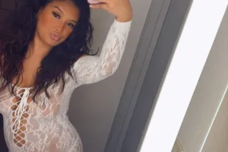 Slim Thick Asian Bombshell Ready To Have Some Fun 💦🐱 - Image 4